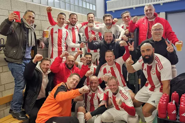 Ü 40 siegt im Spitzenspiel trotz Unterzahl: 1772398772-1772379974=18798