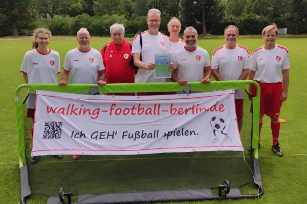 Tempo raus, Spaß rein – Walking Football begeistert auf ganzer Linie: 1787115900-1783307098=3808802